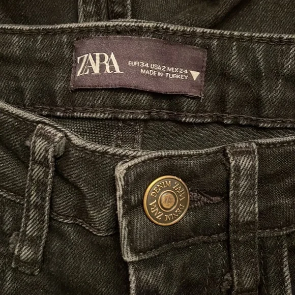 ZARA JEANS • SIZE 2 • BLACK WASH - Picture 3 of 3